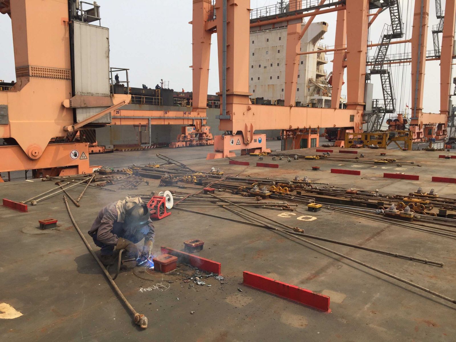 renewal container deck socket in Vietnam.
