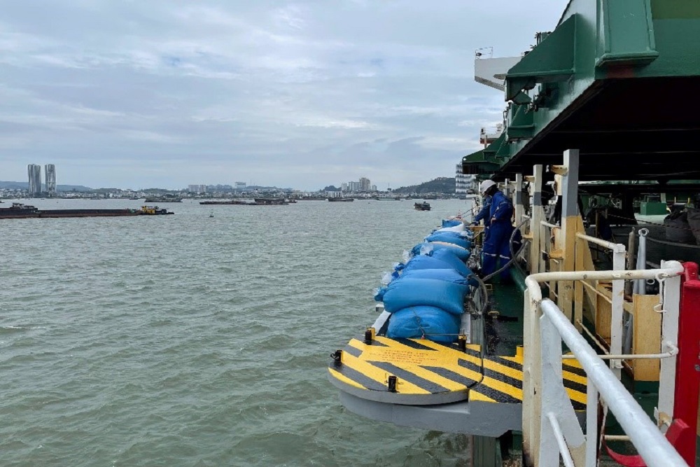 Water bags used for load testing of shipboard equipment