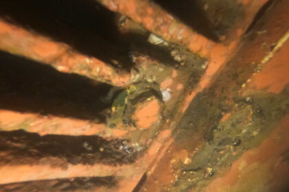 Image of underwater water cleaning sea chest at Phu my Port